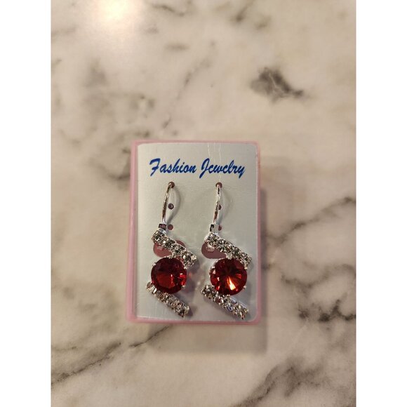 Vintage Red Crystal & Silver Tone Rhinestone Fashion Jewelry Earrings - Picture 2 of 3